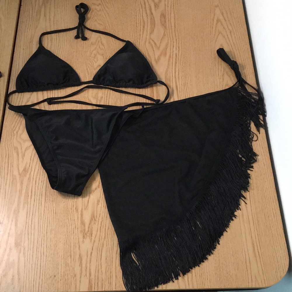 New Women’s 3pc Swimsuit Bikini Set with Fringed Wrap Sarong Black Small Medium